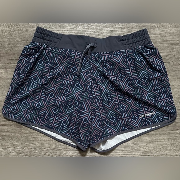 Patagonia Pants - Patagonia Nine Trails Shorts 6 inch Classic Navy Size Small